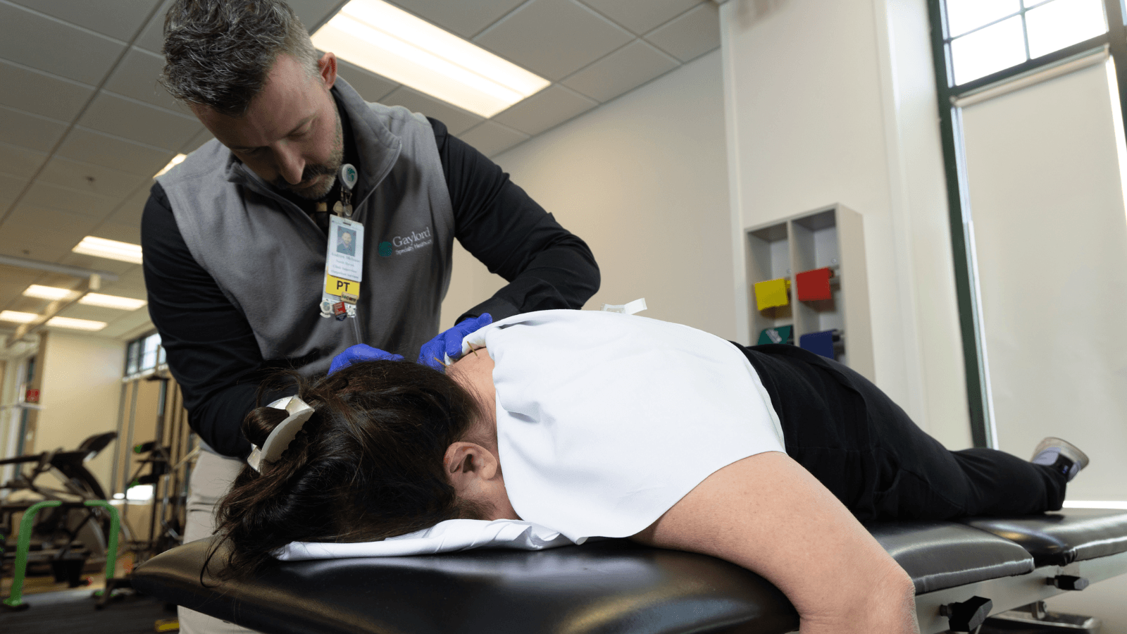 pt_physical_therapy_needle_patient_north_haven_treatment