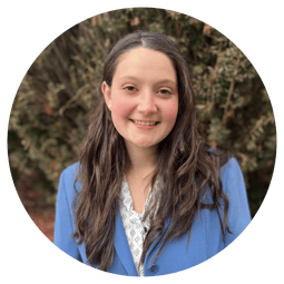 Dela_Headshot_Donna_Bernard_Dietitian