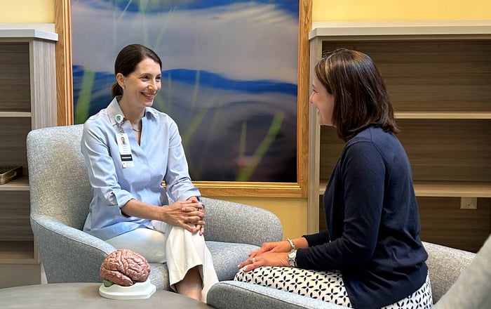 IMG_2087 hort_Bullard smiling facing patient