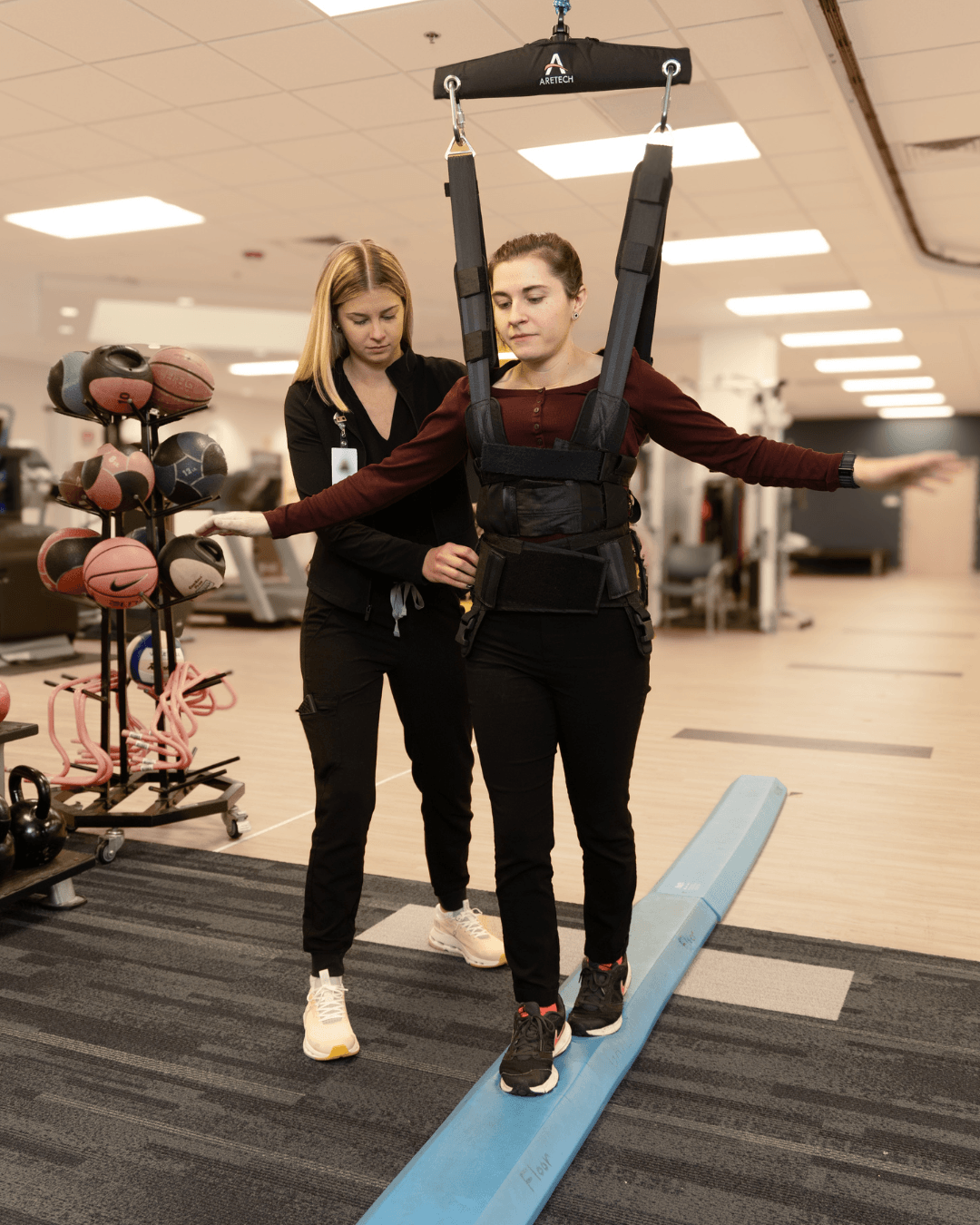 neuro_physical_therapy_north_haven_balance_zerog_pt (1) (1)