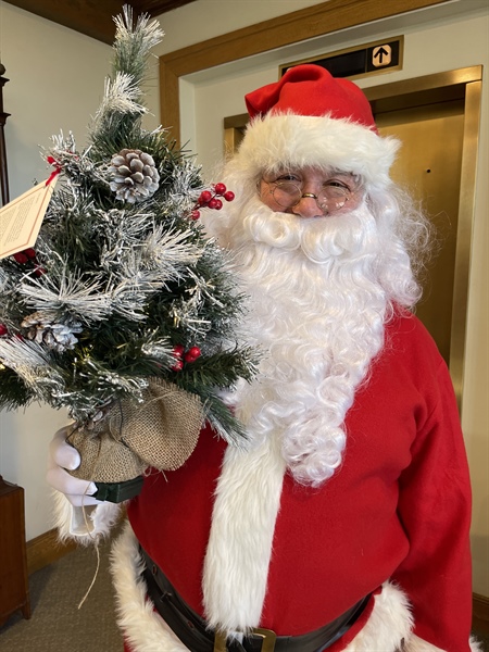 Hospitalized with Debilitating Disease, Patient’s Wish to  Spread Holiday Joy at Connecticut Hospital Comes True